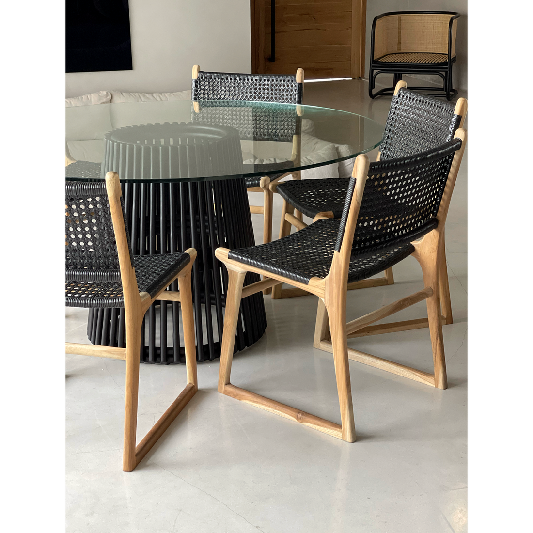 Delilah | Dining Table Rattan Black