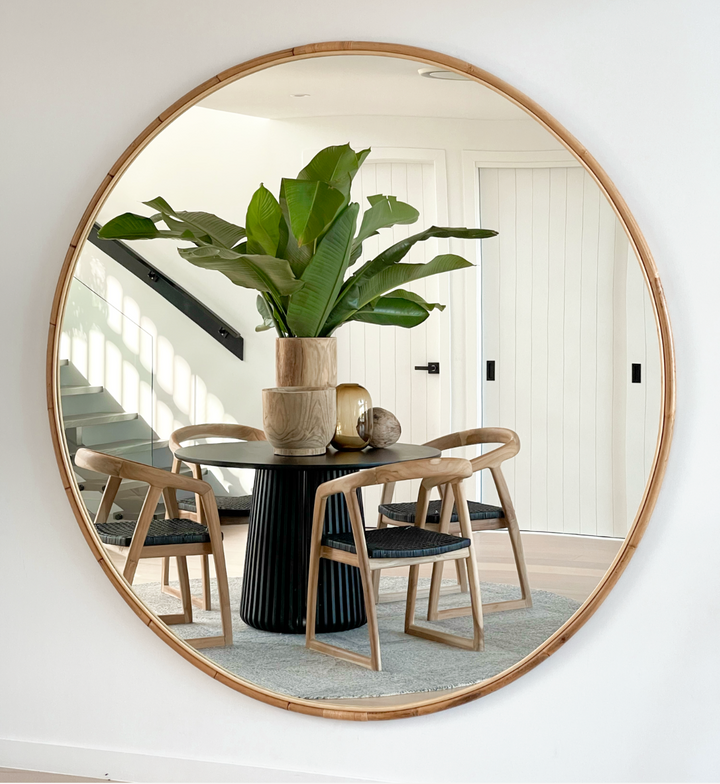 Reflecting Elegance: The Art of Choosing and Styling Mirrors from The Styling Republic
