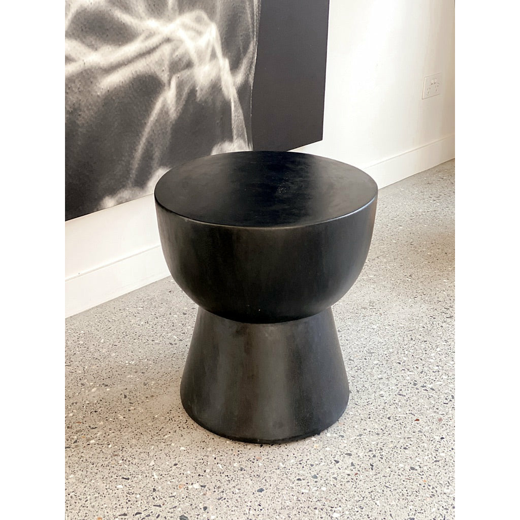 Molly | Side Table Suar Timber Black